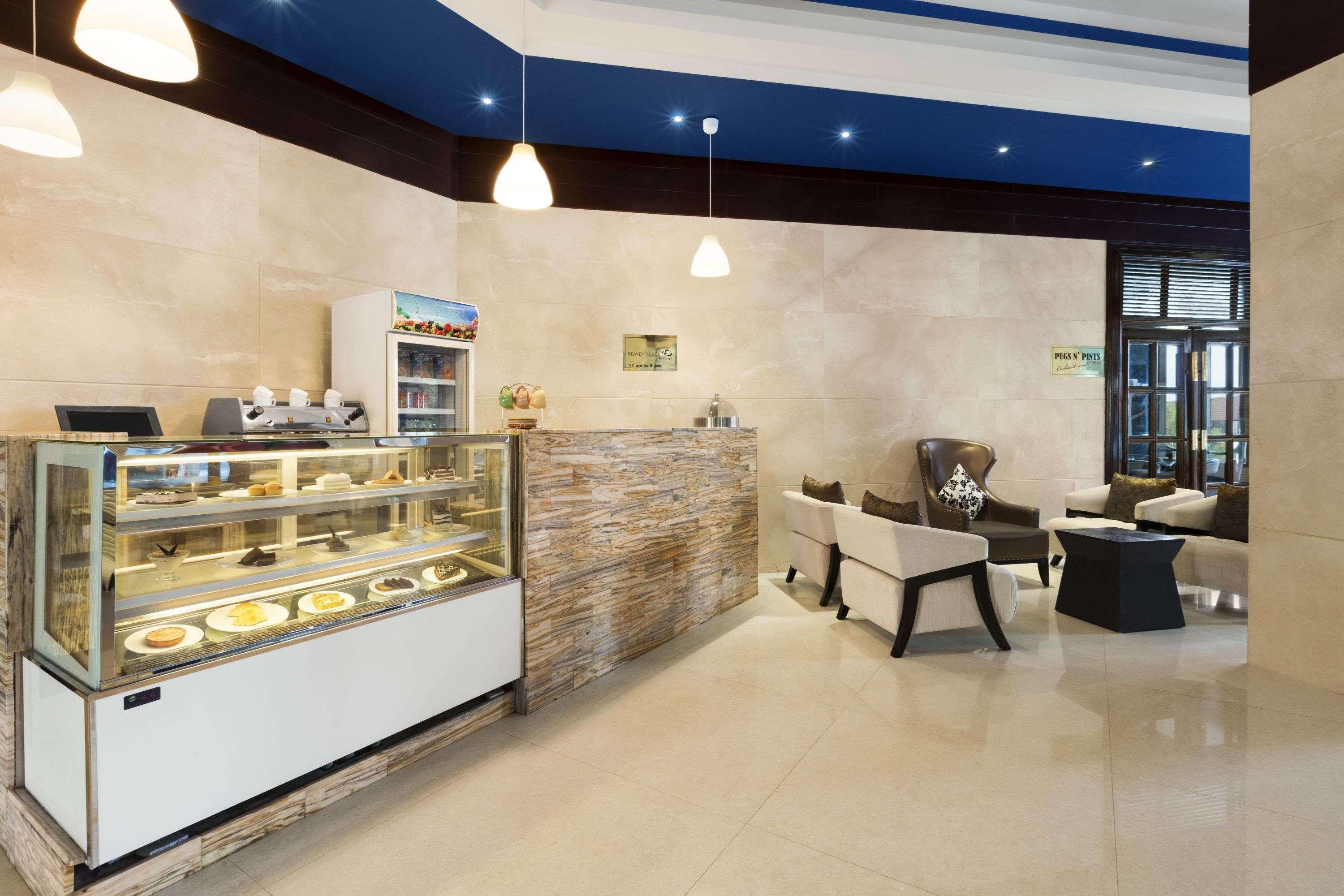 Ramada By Wyndham Alleppey Alappuzha Zewnętrze zdjęcie