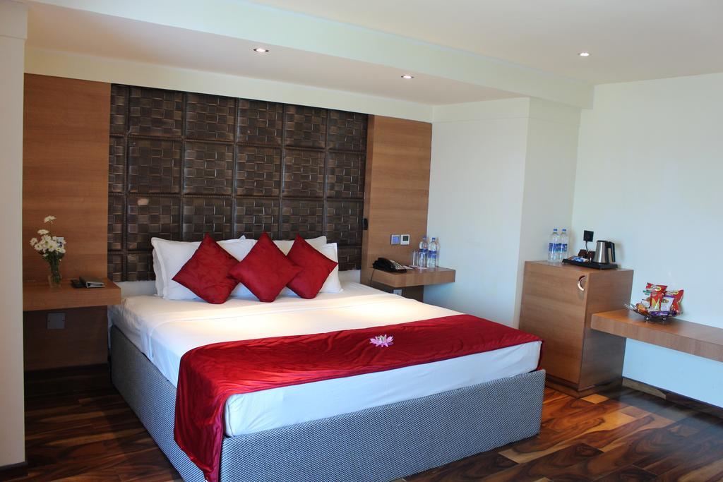 Ramada By Wyndham Alleppey Alappuzha Zewnętrze zdjęcie