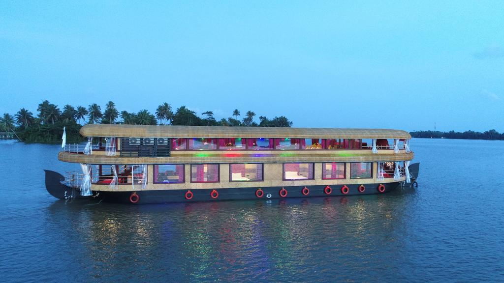 Ramada By Wyndham Alleppey Alappuzha Zewnętrze zdjęcie